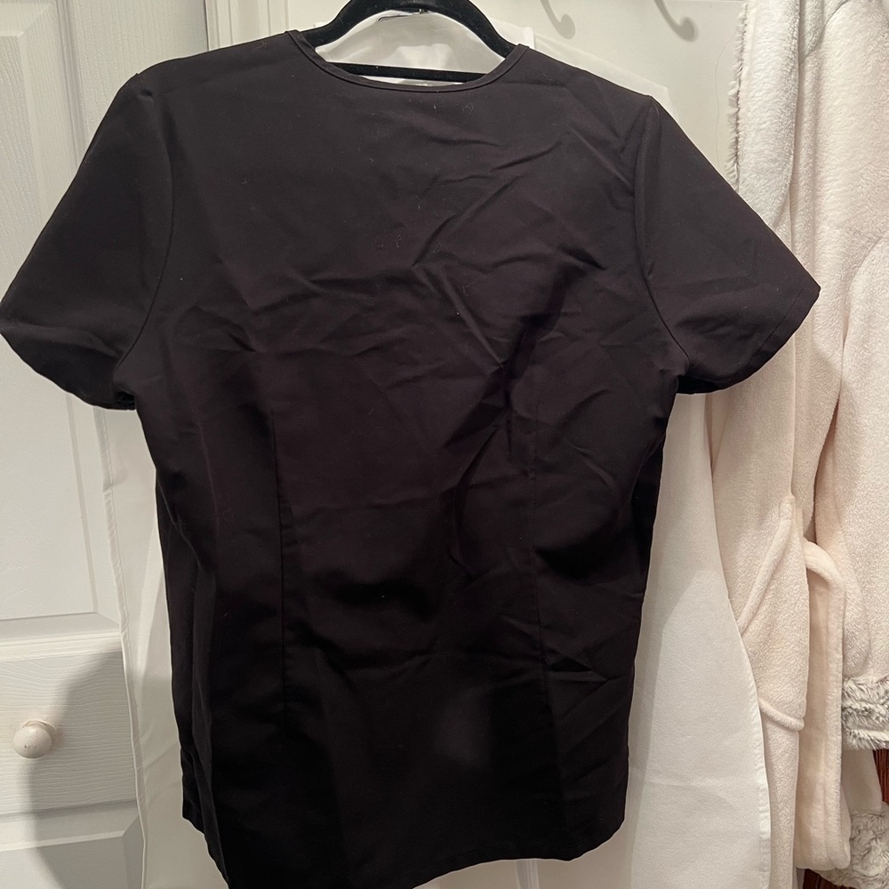 Catarina One-Pocket Scrub Top Black - Picture 3 of 3